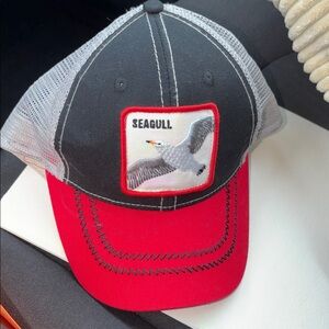 Seagull Patch Trucker Hat lucky 7 cotton good condition